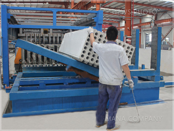 1607743418392069.jpg 03菱鎂客戶現(xiàn)場1.jpg