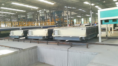 臥式成組立模成型機(jī)-裝配式輕質(zhì)條板生產(chǎn)線(xiàn)-自主創(chuàng)新研發(fā) 產(chǎn)量翻倍